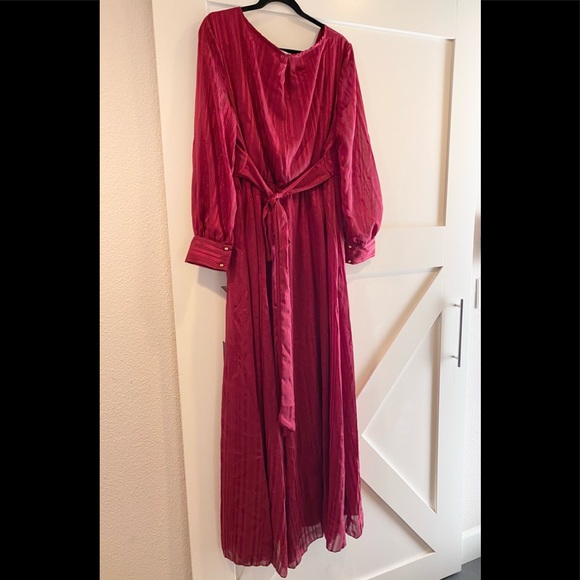 Ricarica beautiful flowy chiffon long red maternity dress size 1X.  NWOT. ❤️ - Picture 6 of 13